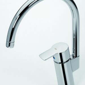 Plautuvės maišytuvas Oras Cubista su aukštu snapu ir lanskčiais pajungimo vamzdeliais